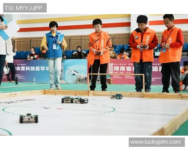 深圳滑板队勇夺最新滑板耐力TOP10榜首位置引领潮流